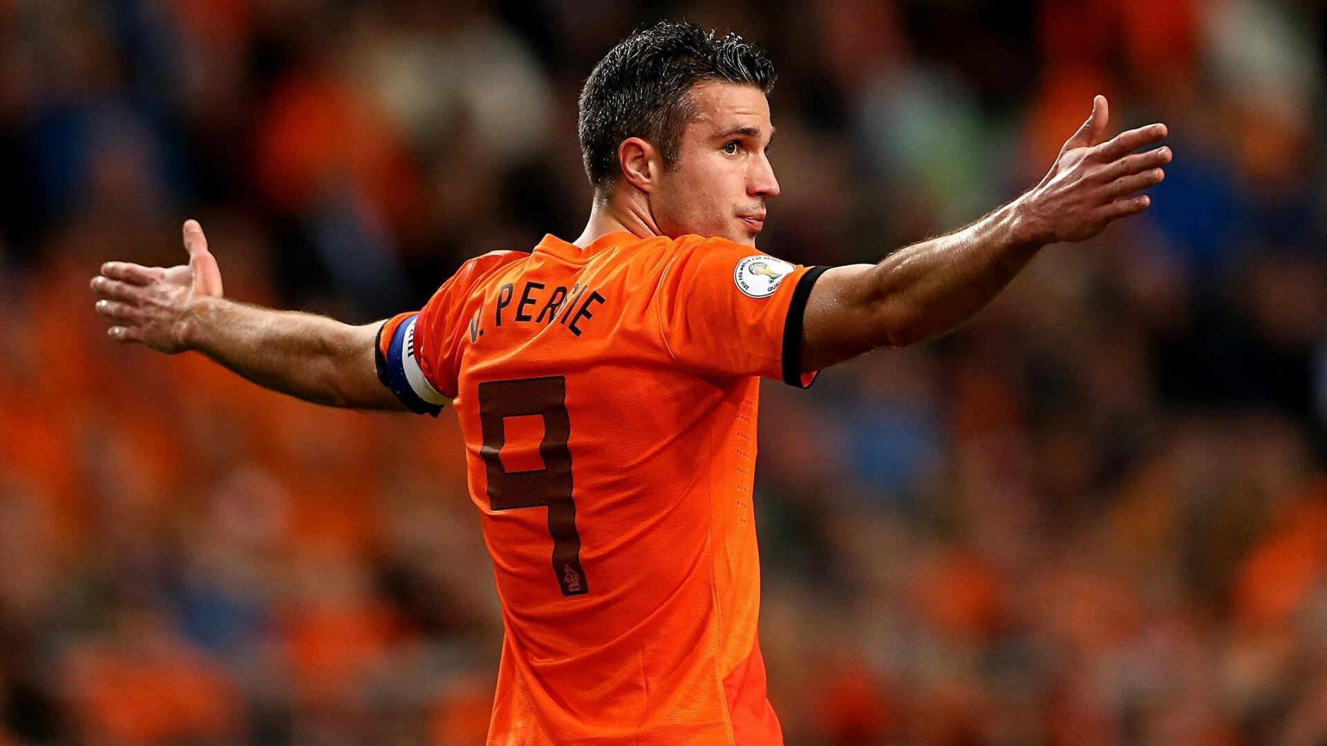 多重身份展示魅力！前热刺铁卫生涯之余积极尝试文艺生活，热刺新后卫